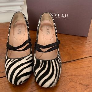 Anyi Lu Diva Zebra Haircalf shoes